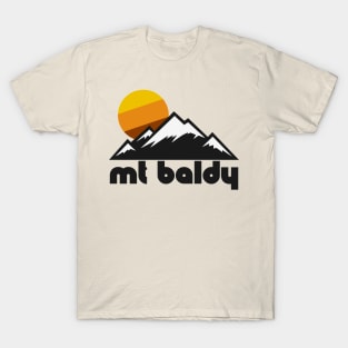 Retro Mt Baldy ))(( Tourist Souvenir Travel California Skiing Design T-Shirt